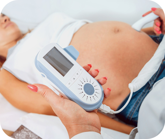 Safe labor and childbirth monitoring at Krishvi Women’s Hospital, Bopal — equipped labor room with fetal CTG monitoring and personalized birth plans for expecting mothers across Thaltej, Ghuma, and South Bopal.